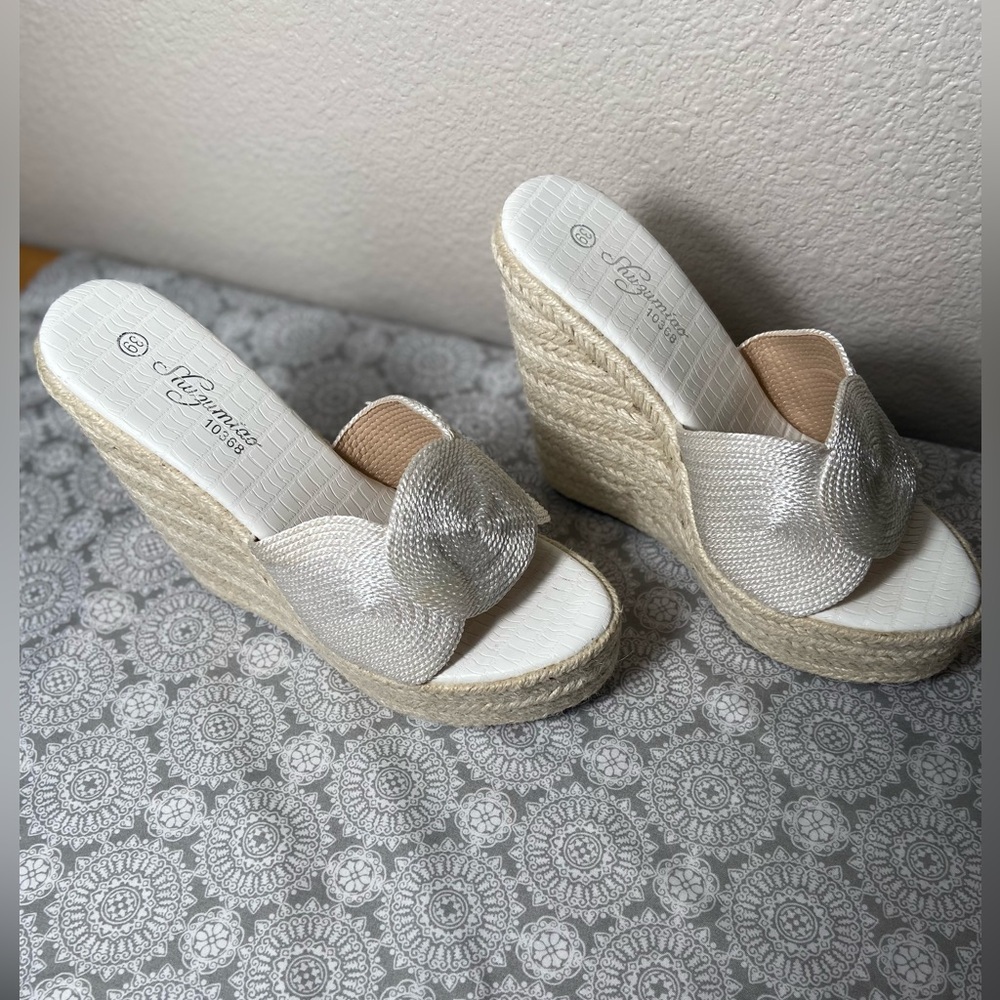 Shuzumiao~Neutral~High Platform~Espadrille~Wedge~
Sandal~Circle Detail~Size 8.5 - Picture 7 of 14